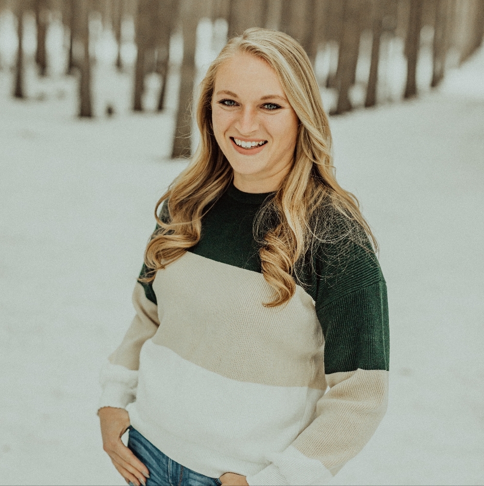 Meet your Posher, Ashley